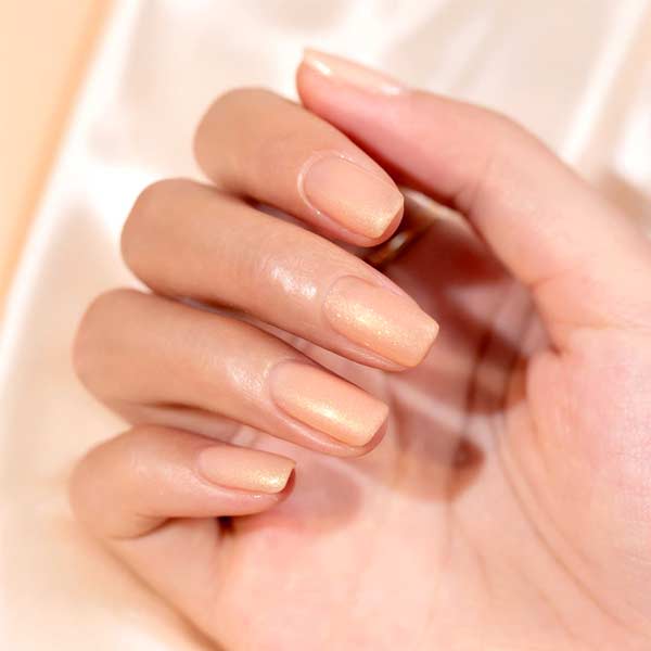 Базовое покрытие является одним из основных продуктов среди профессиональных средств для ногтей | Susansay