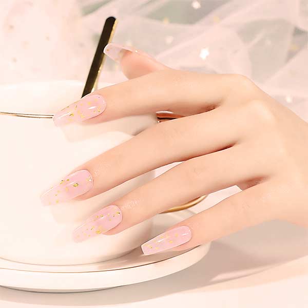 Базовое покрытие может не только продлить срок службы и цвет лака для ногтей, но и защитить ногти | Susansay