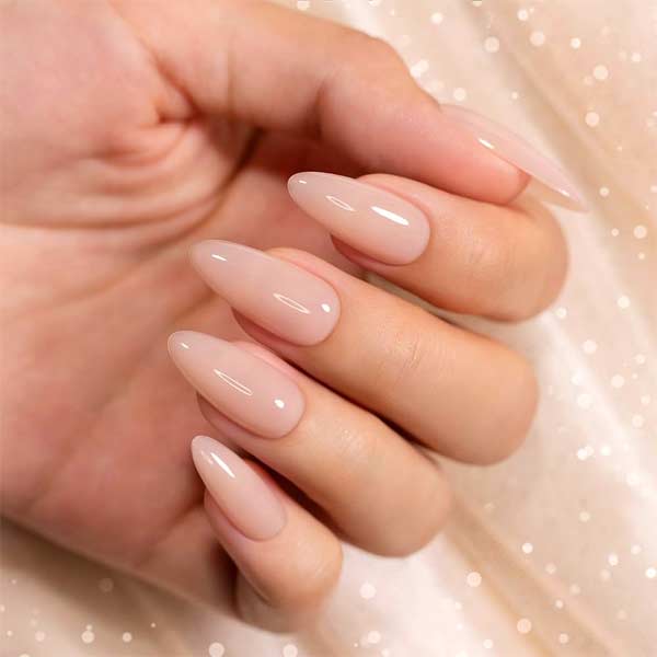 Базовое покрытие — один из самых основных продуктов в маникюре | Susansay